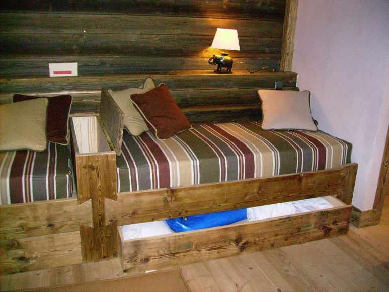 PASCAL MOSSAZ, indoor wood trim in Haute-Savoie (74)